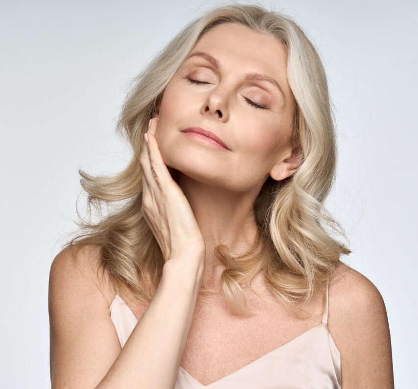 Chăm s&oacute;c v&ugrave;ng k&iacute;n c&ugrave;ng Saforelle